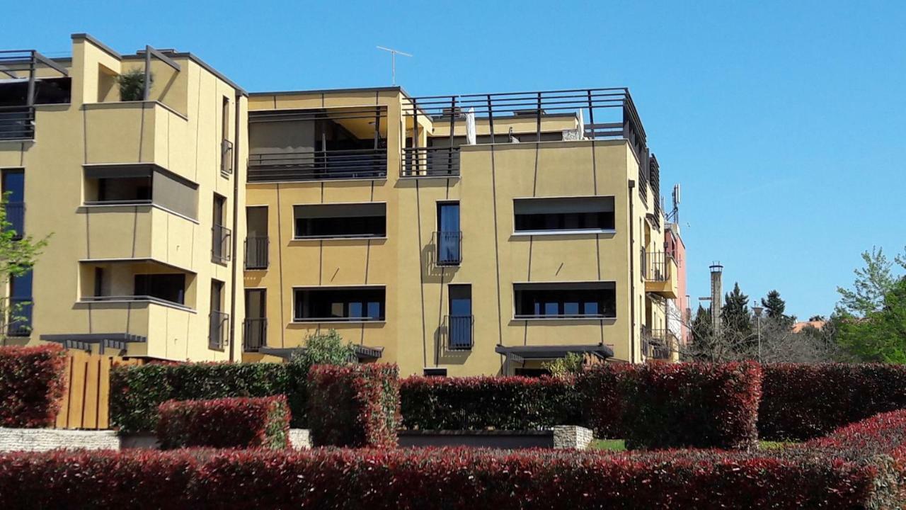 Appartamento Lucia Exclusive With Parking In The Garage Porec Esterno foto