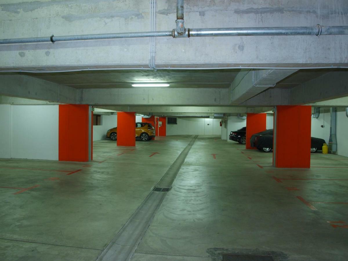 Appartamento Lucia Exclusive With Parking In The Garage Porec Esterno foto